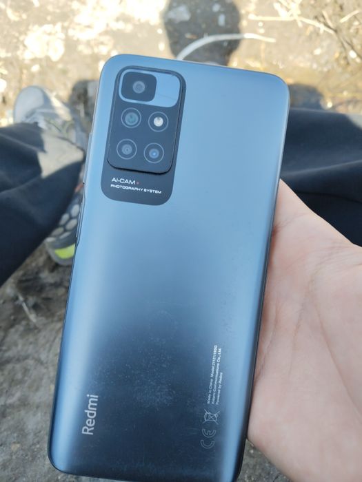 Продам редми 10 .