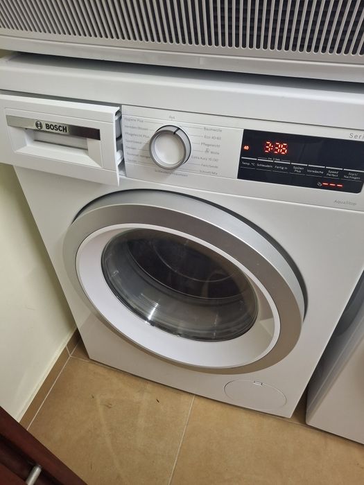 Продавам пералня BOSCH  SERIE6