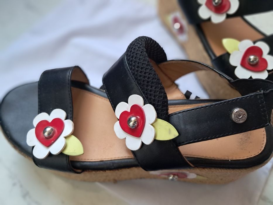 Сандали на платформа Love Moschino 38 номер