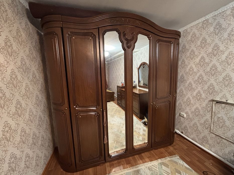 спальный комплект мебели