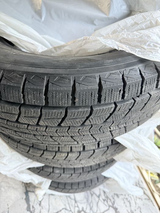 Зимние шины Dunlop 265/65/17
