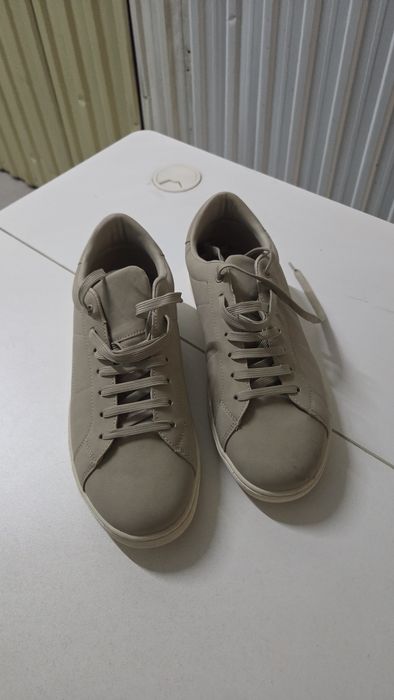 Кроссовки Zara 43 размер