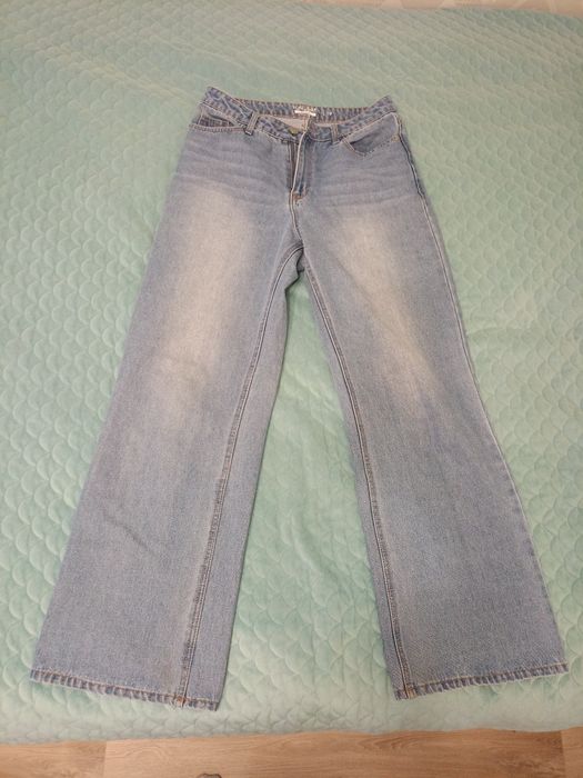 Продаю джинсы голубые