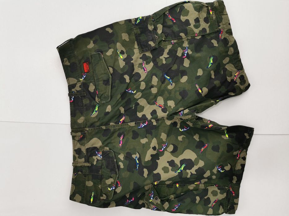 Pantaloni Superdry cargo short gen camuflaj 36
