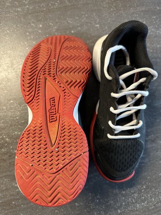 Обувки за тенис Wilson, отлично състояние