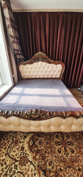 Spalniy garnitur Sotiladi holati zor