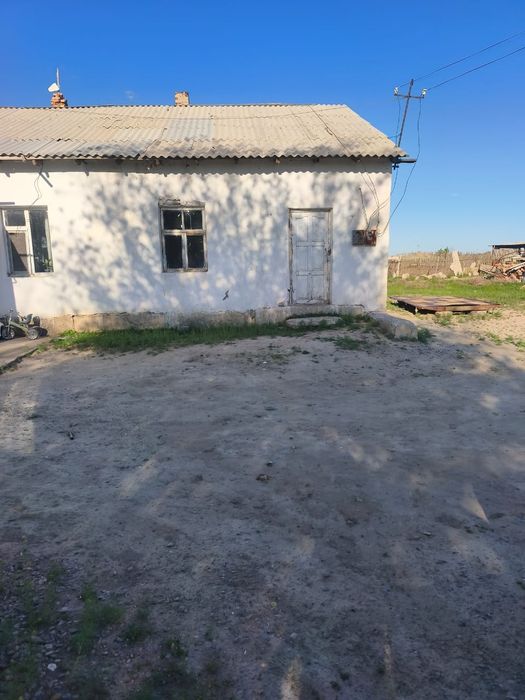 Жер үй сатылады.