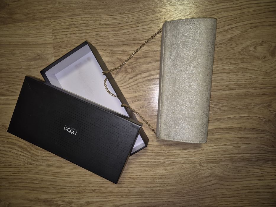 Plic Nobo crem cu inserții aurii