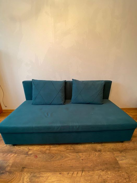 Продам два дивана