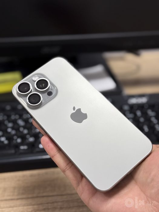 Iphone 15 pro max Natural titanium