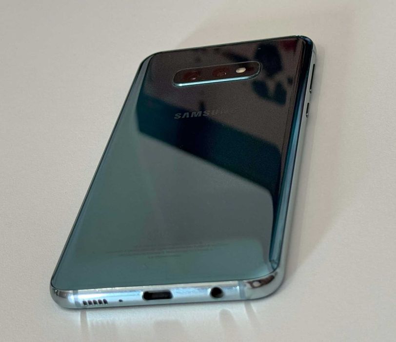 Бартер! Отличен! Samsung Galaxy S10e Prism Green (Зелен)