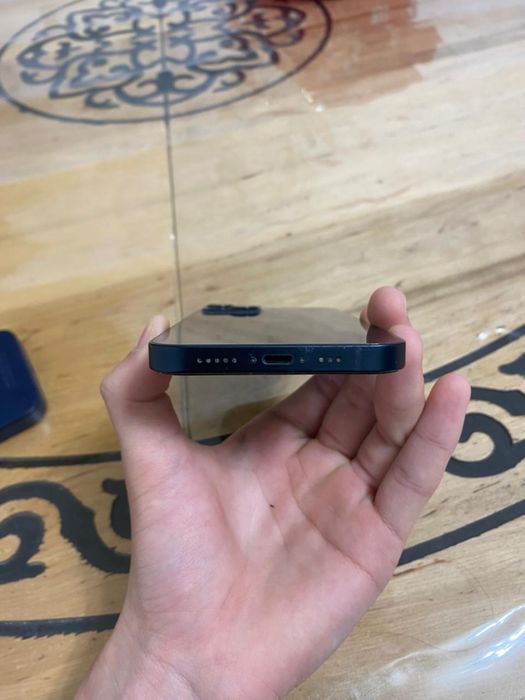 iPhone 13 с гарантией