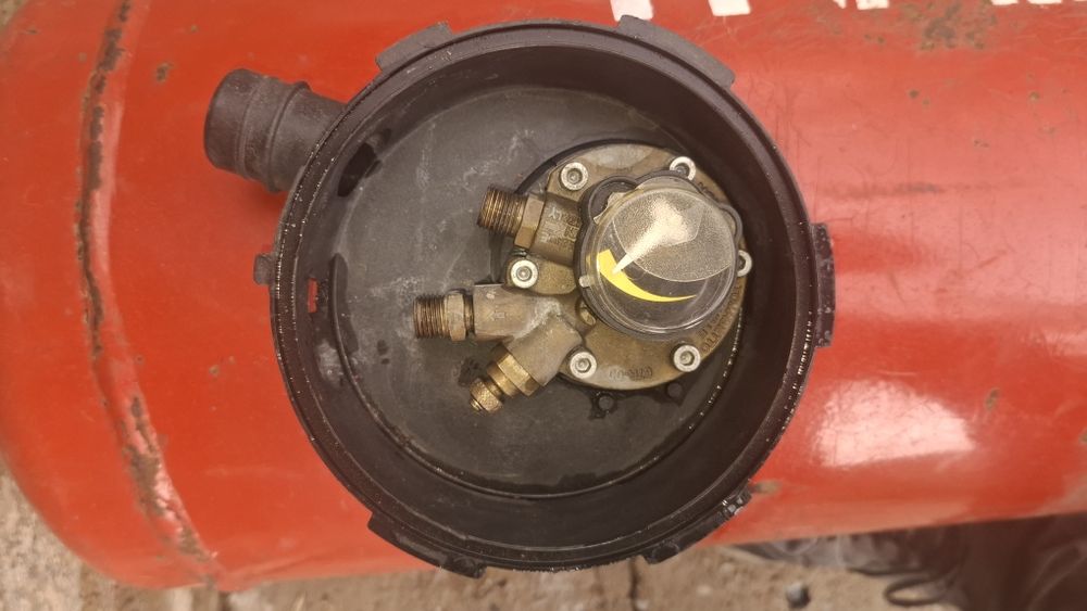 Продав газ баллон для автомобиля