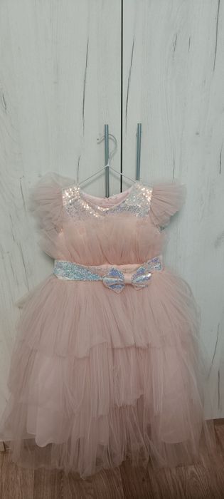 Платье нарядное для девочки