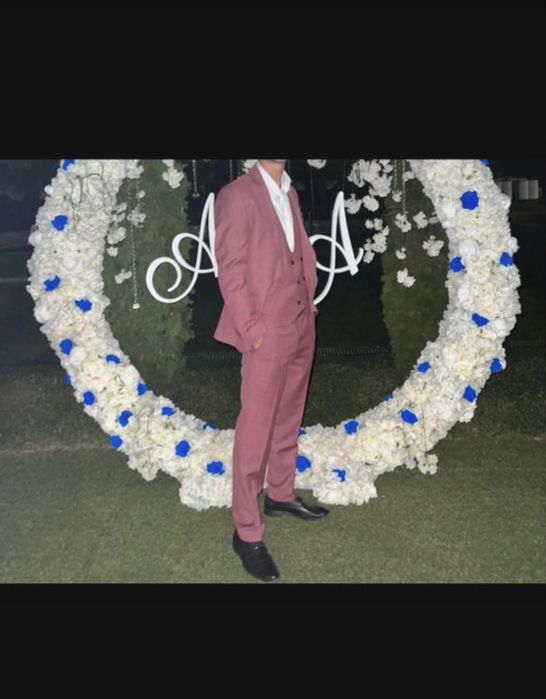 Costum elegant eveniment