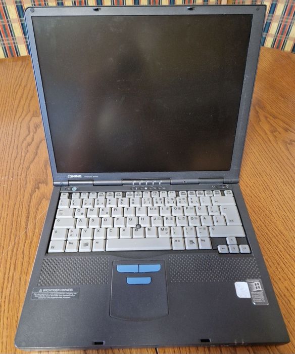 Dezmembrez laptop compaq armada m700