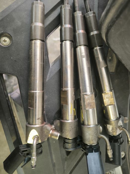 Дюзи за 1.6dci Рено Нисан Мерцедес и Киа 1.6Crdi