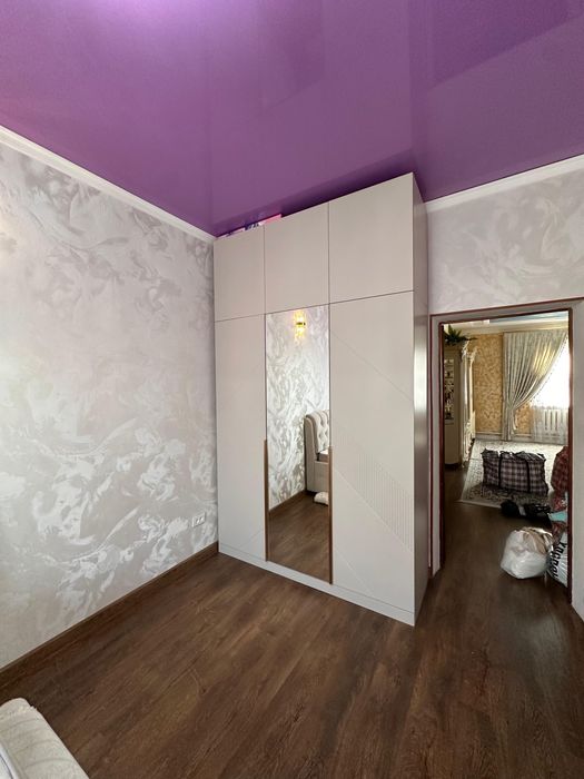 двухместная кровать вместе с шкафом срочно