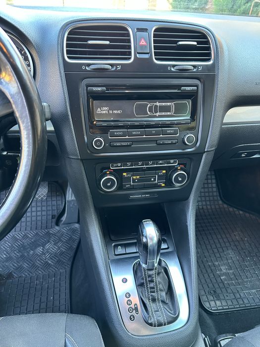 VOLKSWAGEN Golf 2012 — imagine 4