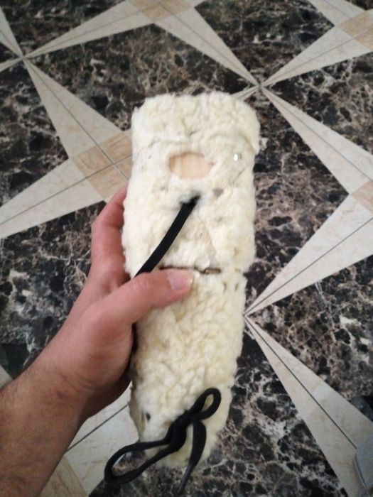 Vând bot de capra învelit 200 de lei