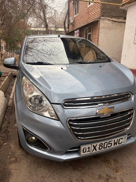 Продам Спарк автомат 2015г