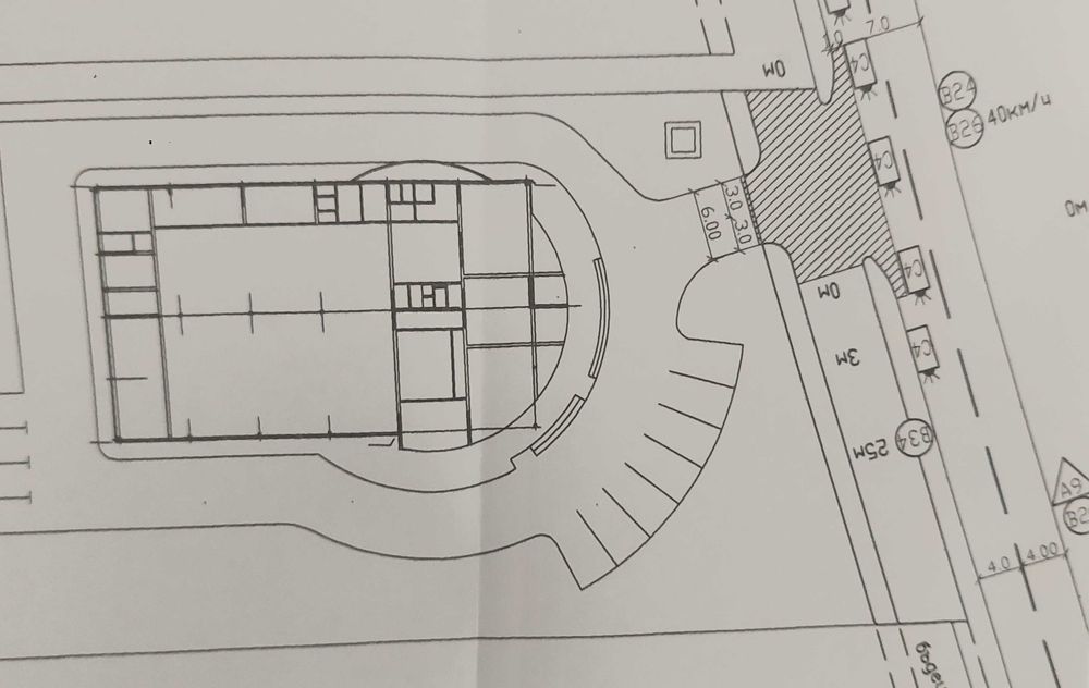 Дава се под наем Промишлена сграда в Карлово - 4500 кв.м за 2308 € - Снимка #21