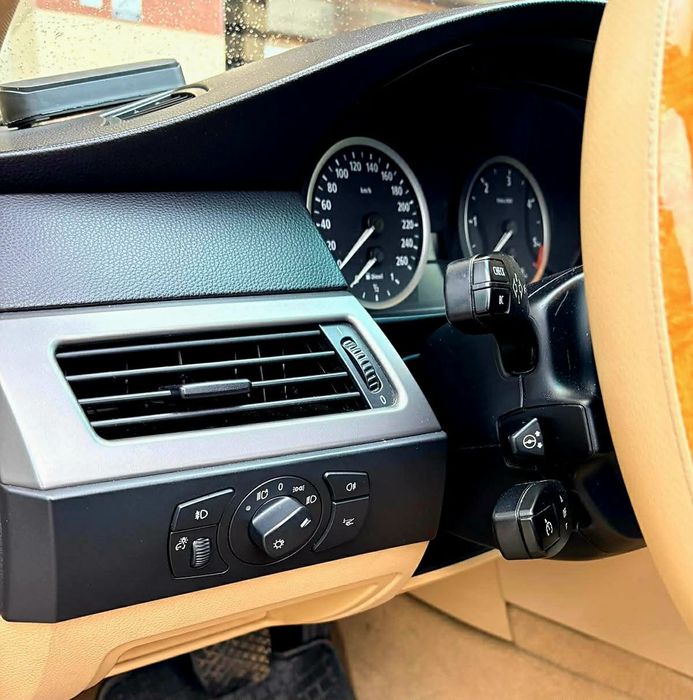Bmw 530d 2005 218 CP