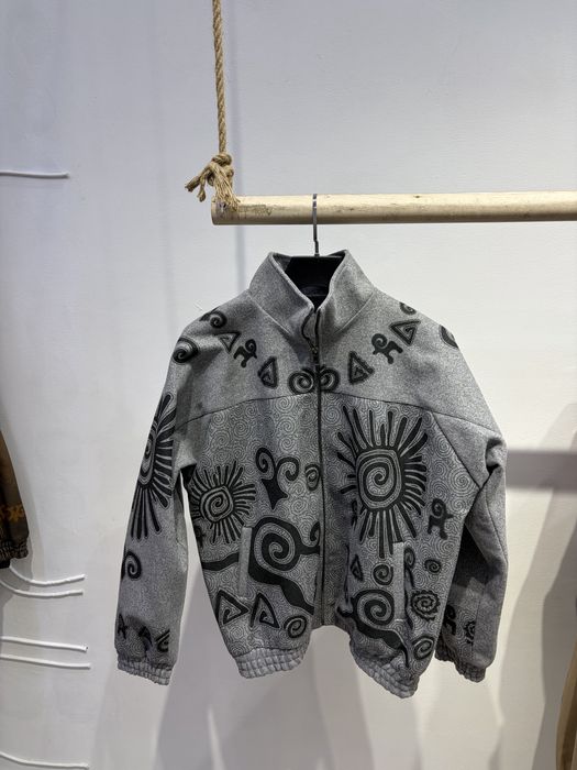 Бомберы, шапаны, жилеты