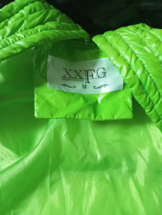 Куртка сотилади холати зор