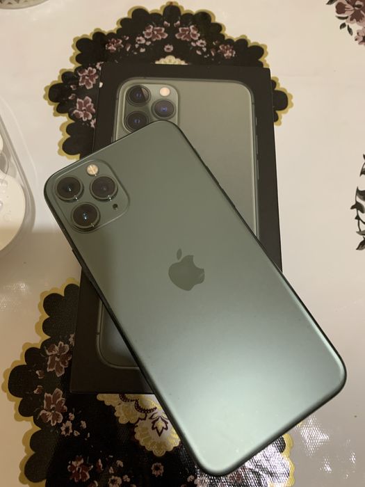 Продам айфон 11 про