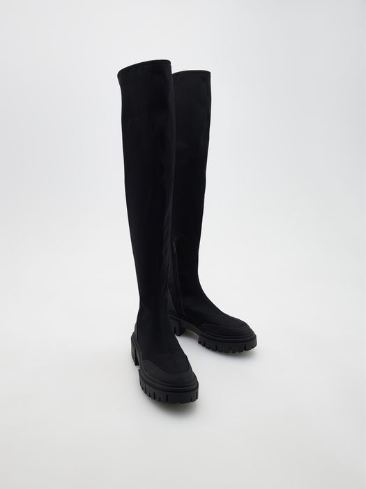 Reserved нови Ботуши над коляното