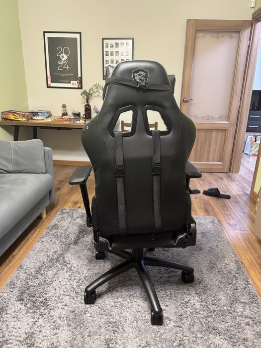 Кресло MSI MAG CH120