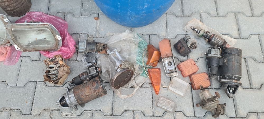 Части за москвич нови и използвани