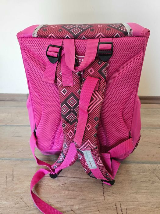 Твърда ергономична детска раница LAMONZA