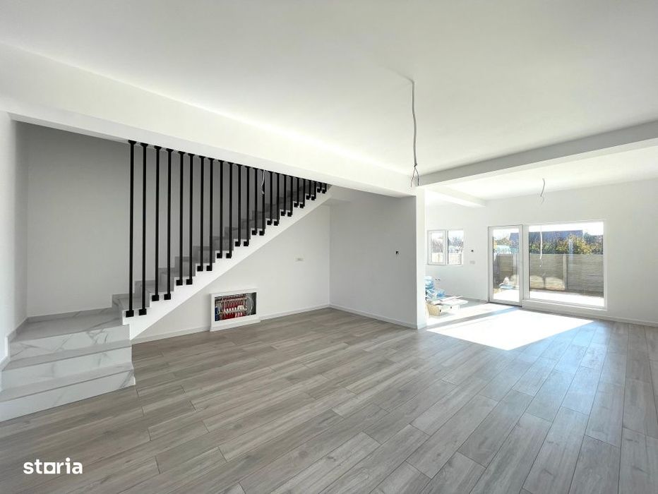 Duplex 4 camere 115mp centru Mosnita