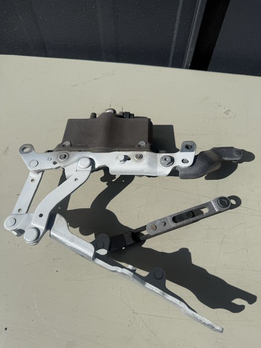 Balamale capse / capota  bmw seria 5 f10 f11