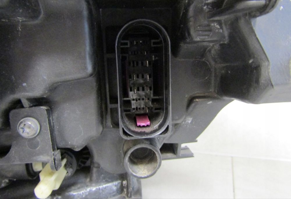 Десен фар Волво V90 S90 FULL LED ACTIVE HIGH BEAM 16- RH 31386165