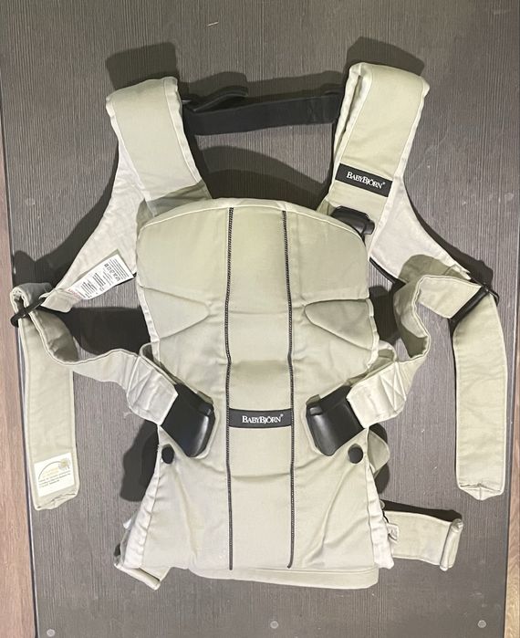 Ергономична раница и кенгуру - BabyBjorn