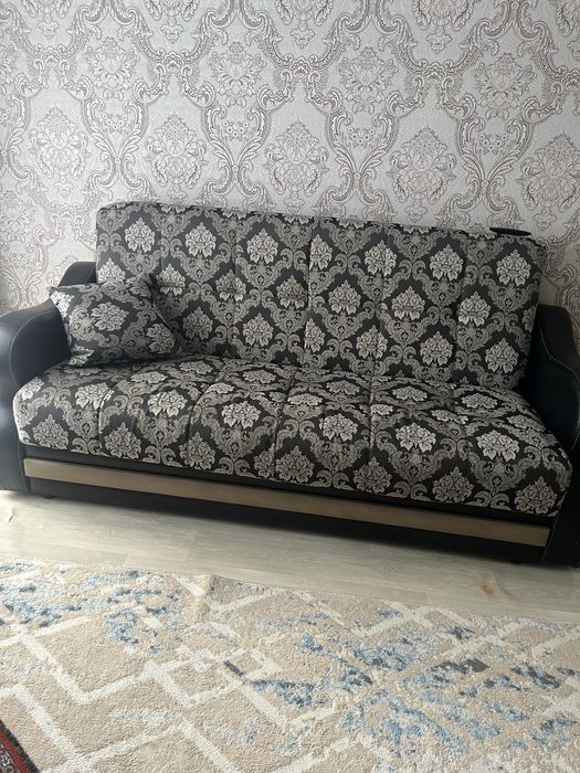 Птодам диван  , есть еще кровать
