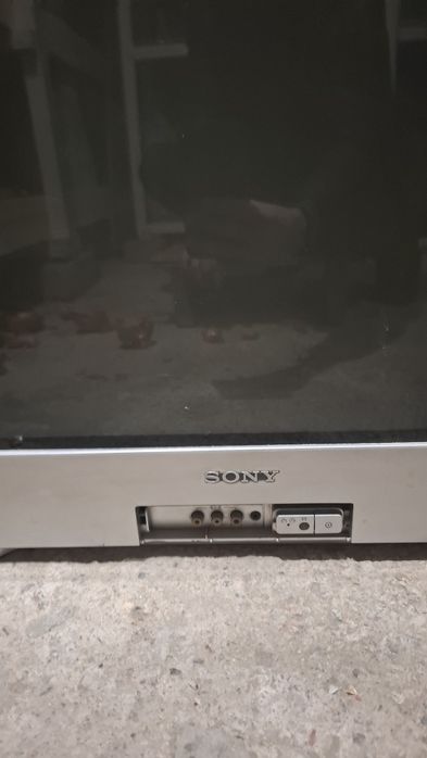 Продам Оригинал телевизор Sony trinitron Четко показывает.Шошилинг.