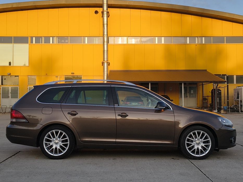 Volkswagen Golf VI Style 2,0 diesel 140 CP 2012 Trapa Navi Xenon