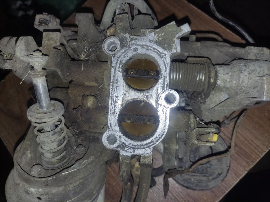 Продам карбюратор на гольф 2 1.6