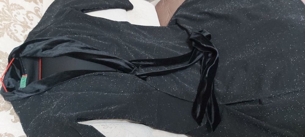 Продам женское платье