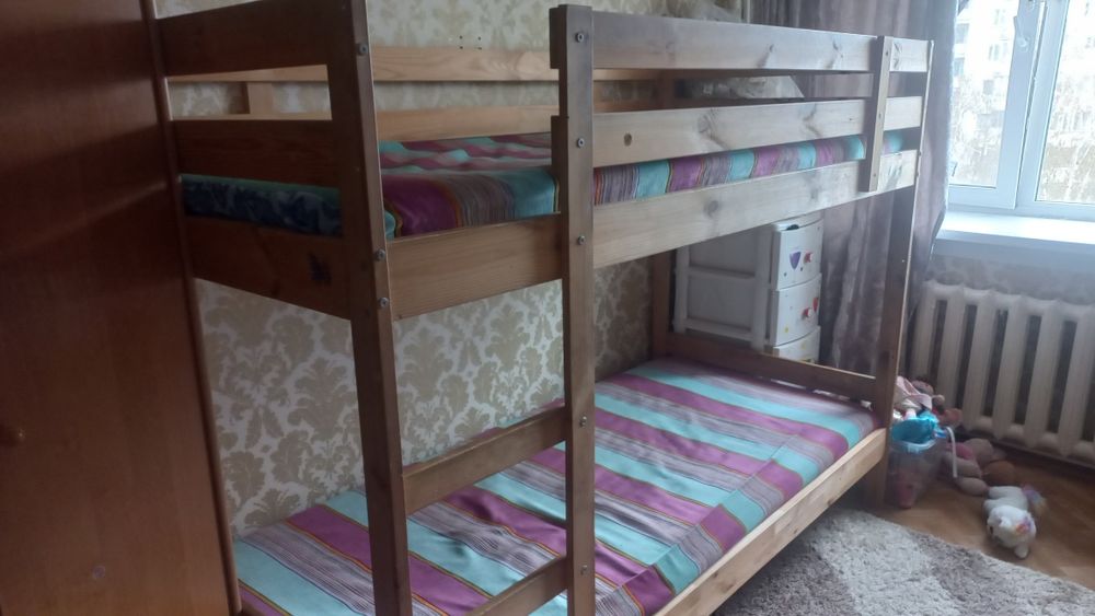 Продам двухяросную кровать