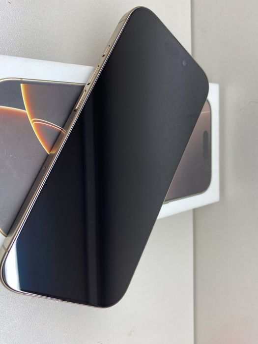 Продам IPhone 16 pro 256gb