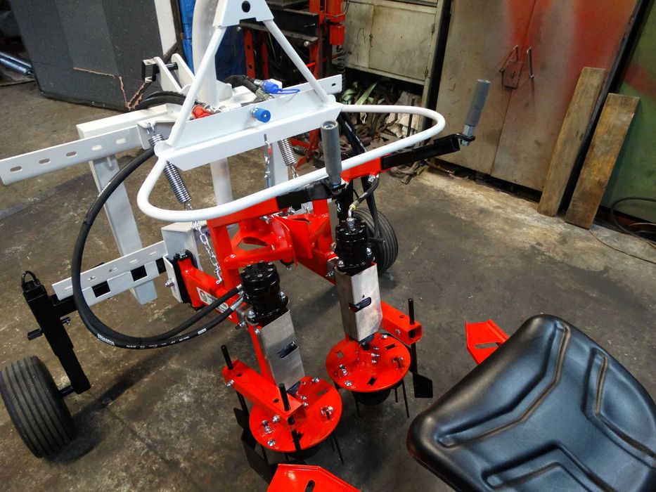 Редова фреза с оператор Дани 1 | Mega Metal 100