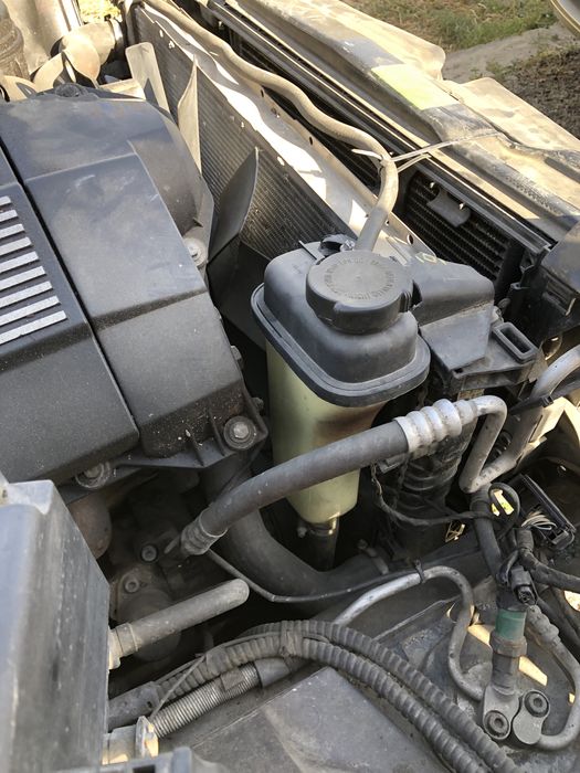 Расщирительный бачок на бмв е38