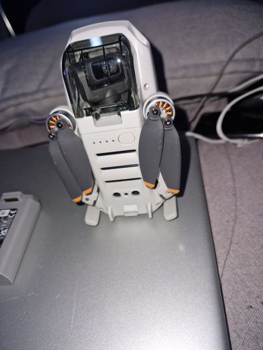 Dji mini 4 k impecabila ,2 bat