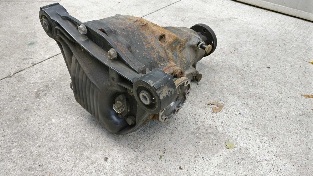 Диференциал от БМВ 850и тип 210 число 3.15