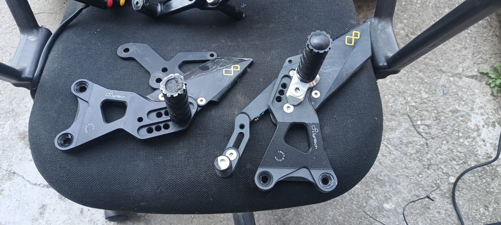 Конзола WRS за BMW S1000rr 2008-2016 и спортни степенки Lightech